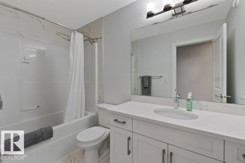 92 Ratelle Circle, St. Albert, AB - Indoor Photo Showing Bathroom