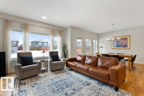 92 Ratelle Circle, St. Albert, AB - Indoor Photo Showing Living Room