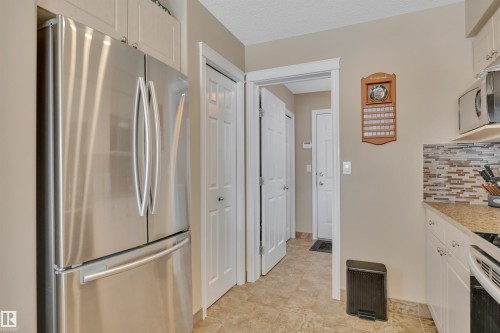 5 Elbow Place, St. Albert, AB - Indoor