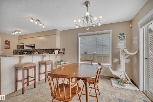 5 Elbow Place, St. Albert, AB - Indoor Photo Showing Dining Room