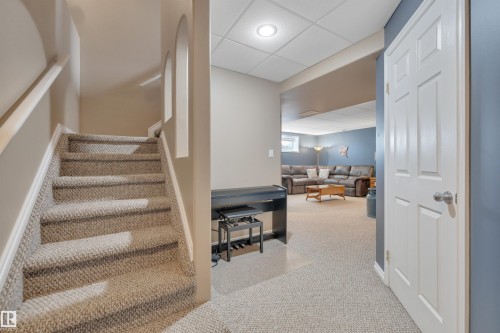 5 Elbow Place, St. Albert, AB - Indoor Photo Showing Other Room