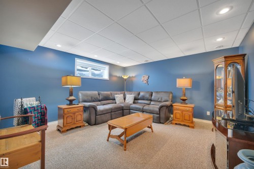 5 Elbow Place, St. Albert, AB - Indoor