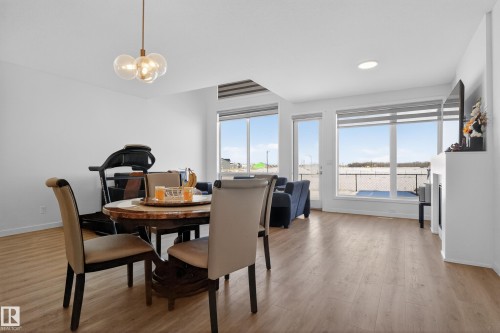 9194 Pear Drive Sw, Edmonton, AB - Indoor Photo Showing Dining Room