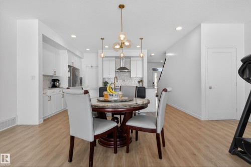 9194 Pear Drive Sw, Edmonton, AB - Indoor Photo Showing Dining Room