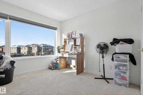 9194 Pear Drive Sw, Edmonton, AB - Indoor