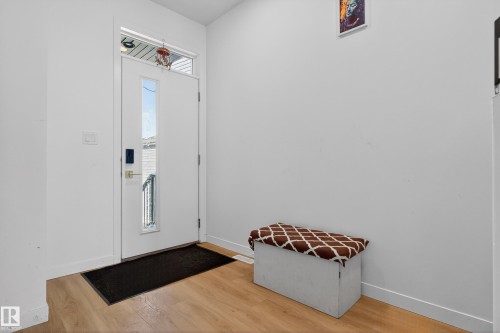 9194 Pear Drive Sw, Edmonton, AB - Indoor Photo Showing Other Room