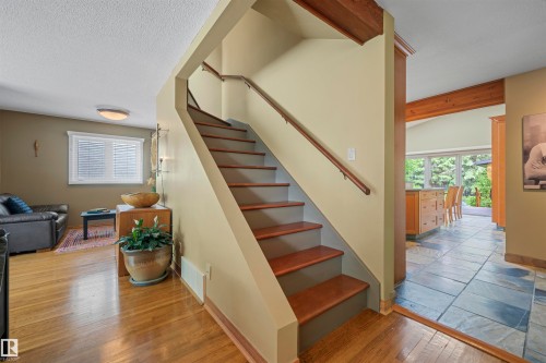 11622 76 Avenue, Edmonton, AB - Indoor Photo Showing Other Room