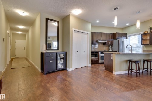405 10126 144 Street, Edmonton, AB - Indoor Photo Showing Kitchen With Upgraded Kitchen