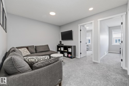 17475 77 Street, Edmonton, AB - Indoor