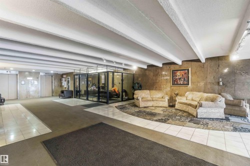 1509 9918 101 Street, Edmonton, AB - Indoor Photo Showing Other Room