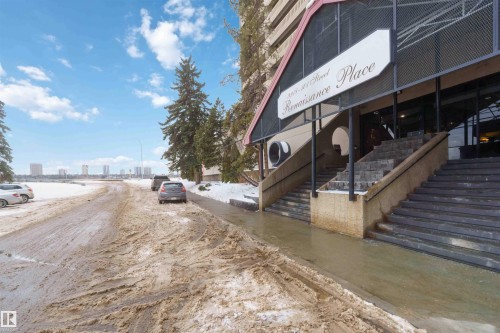 1509 9918 101 Street, Edmonton, AB - Outdoor