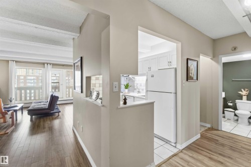 1509 9918 101 Street, Edmonton, AB - Indoor
