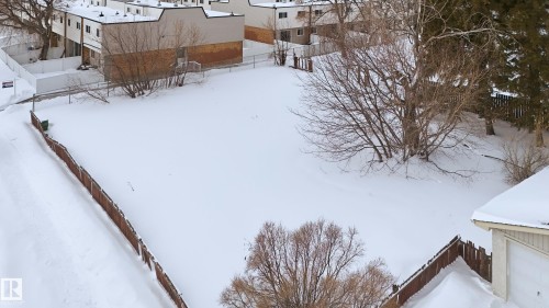 View of snowy yard - 13908 64 Street, Edmonton, AB 