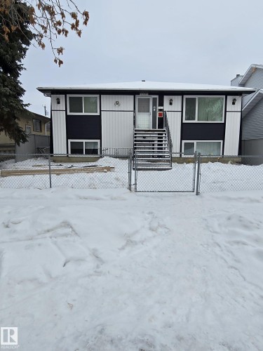 View of front of property featuring a gate - 11927 85 Street Nw, Edmonton, AB - Outdoor