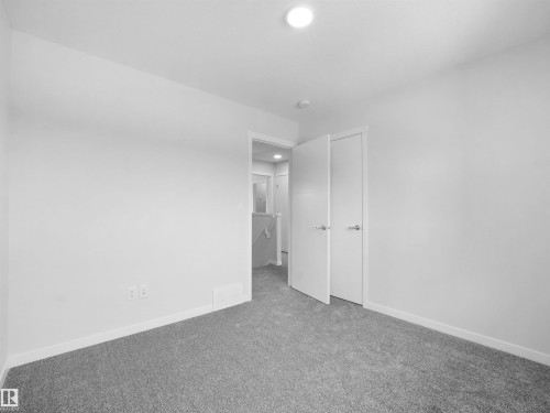 3746 Weidle Crescent, Edmonton, AB - Indoor Photo Showing Other Room