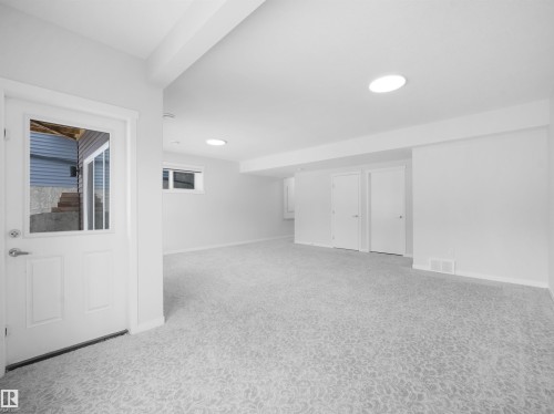 3746 Weidle Crescent, Edmonton, AB - Indoor Photo Showing Other Room