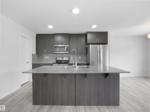 3746 Weidle Crescent, Edmonton, AB - Indoor Photo Showing Kitchen With Upgraded Kitchen