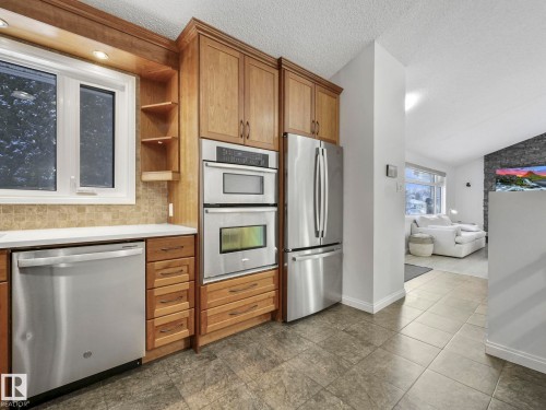 10936 165 Street, Edmonton, AB - Indoor Photo Showing Kitchen