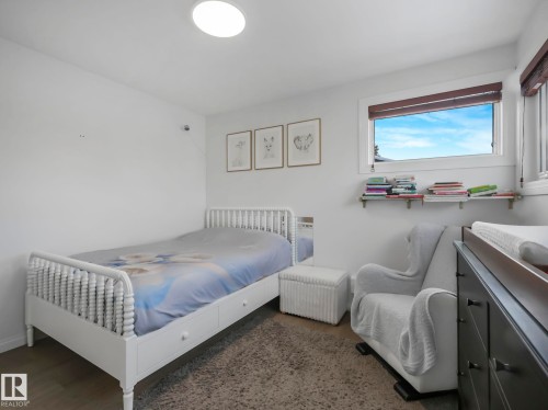 10936 165 Street, Edmonton, AB - Indoor Photo Showing Bedroom