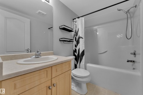 306 905 Blacklock Way, Edmonton, AB - Indoor Photo Showing Bathroom