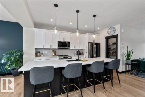 96 Garneau Gate, Spruce Grove, AB - Indoor Photo Showing Kitchen With Stainless Steel Kitchen With Upgraded Kitchen