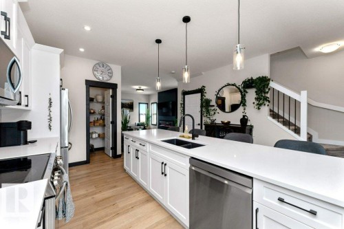 96 Garneau Gate, Spruce Grove, AB - Indoor Photo Showing Kitchen With Double Sink With Upgraded Kitchen
