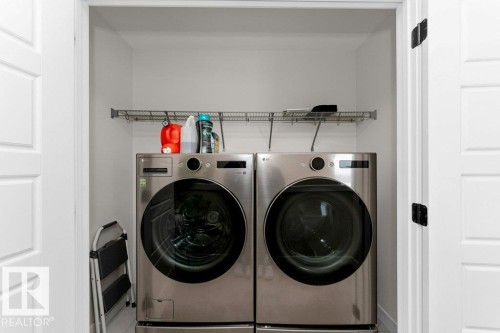 96 Garneau Gate, Spruce Grove, AB - Indoor Photo Showing Laundry Room