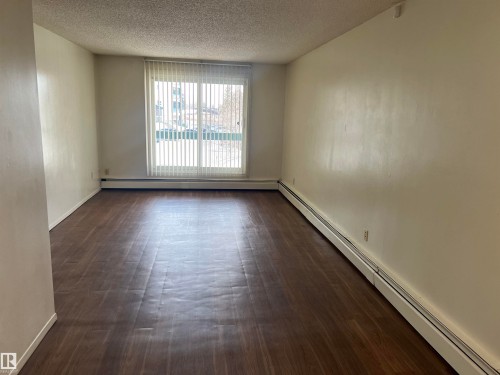 208 1620 48 Street, Edmonton, AB - Indoor Photo Showing Other Room