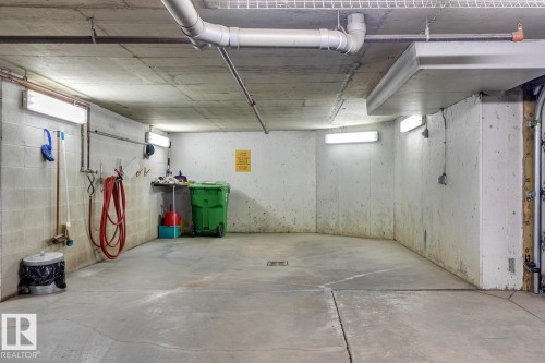 Carwash - 110 8315 83 Street Nw, Edmonton, AB - Indoor Photo Showing Garage