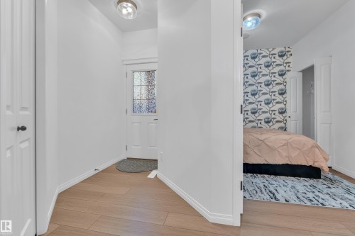 5209 22A Avenue, Edmonton, AB - Indoor Photo Showing Other Room