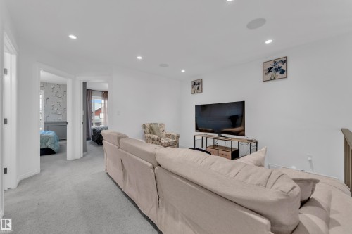 5209 22A Avenue, Edmonton, AB - Indoor Photo Showing Living Room