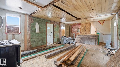 4709 50A Avenue, Calmar, AB - Indoor Photo Showing Other Room