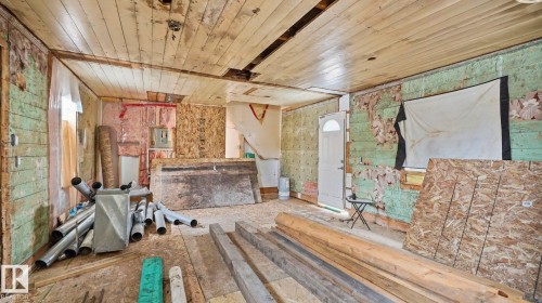 4709 50A Avenue, Calmar, AB - Indoor Photo Showing Other Room