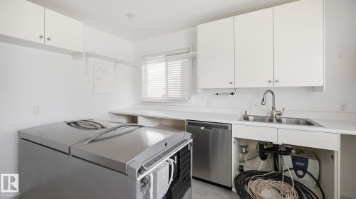 4709 50A Avenue, Calmar, AB - Indoor Photo Showing Kitchen With Double Sink
