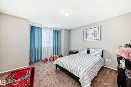 404 Hudson Court, Edmonton, AB - Indoor Photo Showing Bedroom