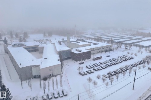 404 Hudson Court, Edmonton, AB - Outdoor With View