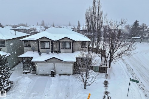 404 Hudson Court, Edmonton, AB - Outdoor