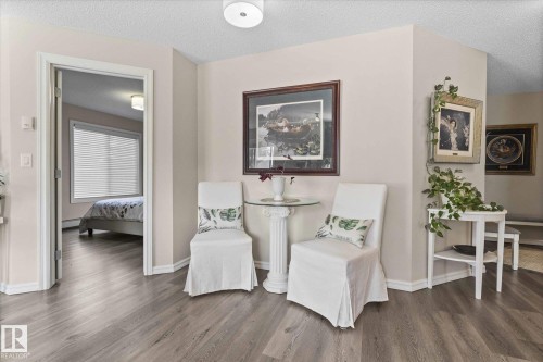 112 2208 44 Avenue, Edmonton, AB - Indoor