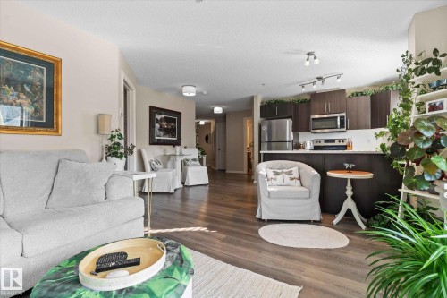 112 2208 44 Avenue, Edmonton, AB - Indoor