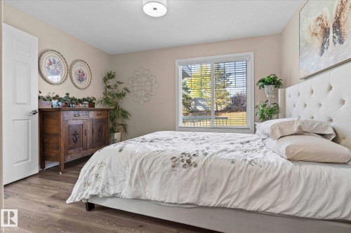 112 2208 44 Avenue, Edmonton, AB - Indoor Photo Showing Bedroom