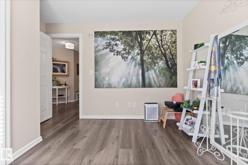 112 2208 44 Avenue, Edmonton, AB - Indoor Photo Showing Other Room