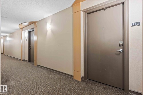 112 2208 44 Avenue, Edmonton, AB - Indoor Photo Showing Other Room