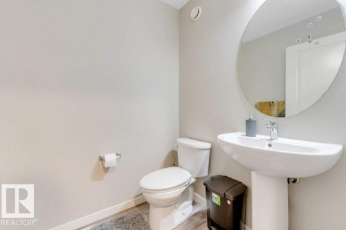 2777 Chokecherry Place, Edmonton, AB - Indoor Photo Showing Bathroom