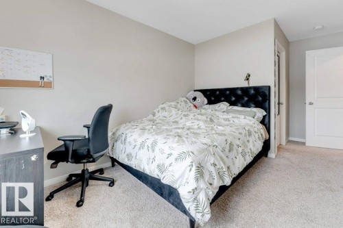 2777 Chokecherry Place, Edmonton, AB - Indoor Photo Showing Bedroom