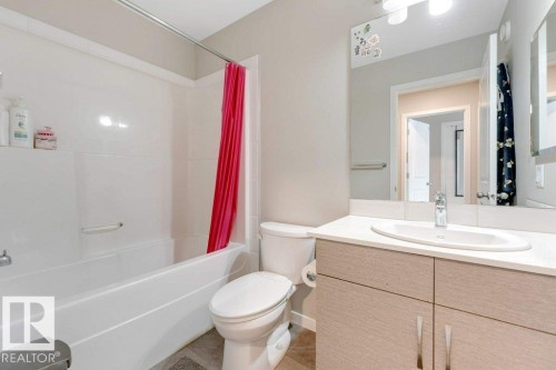 2777 Chokecherry Place, Edmonton, AB - Indoor Photo Showing Bathroom