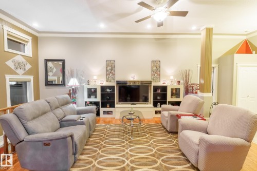 50431 Rge Rd 222, Rural Leduc County, AB - Indoor Photo Showing Living Room