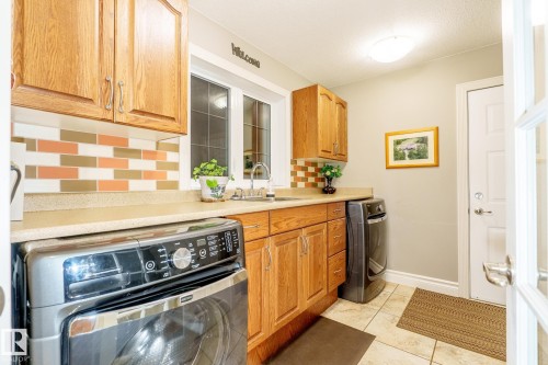 50431 Rge Rd 222, Rural Leduc County, AB - Indoor Photo Showing Laundry Room