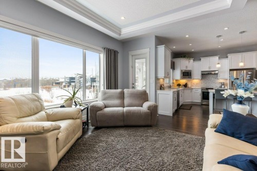 3698 Hummingbird Way, Edmonton, AB - Indoor Photo Showing Living Room