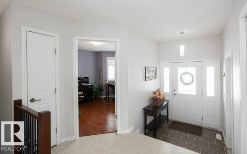 Entryway with baseboards - 11116 103 Street, Westlock, AB - Indoor Photo Showing Other Room