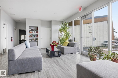 203 11307 99 Avenue, Edmonton, AB - Indoor